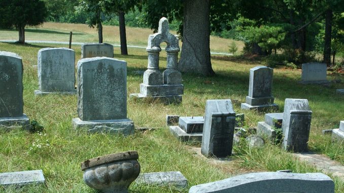 Les astuces à connaître pour acheter une pierre tombale?